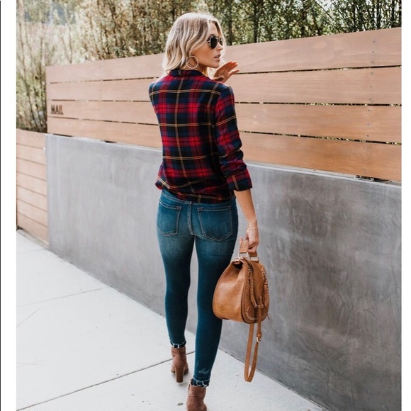 On trend faux wrap plaid top - Picture 3 of 4